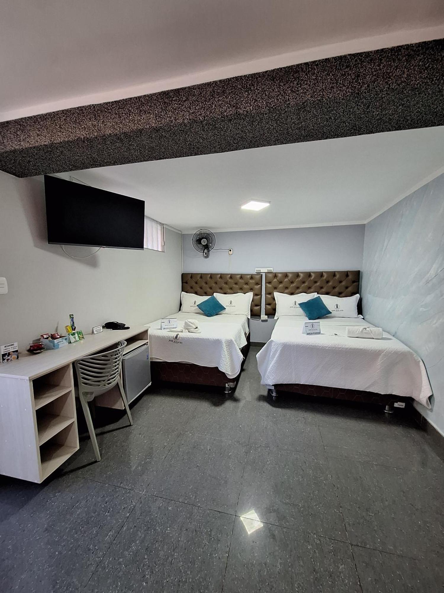 Hotel Jose Ignacio Chepén Екстериор снимка